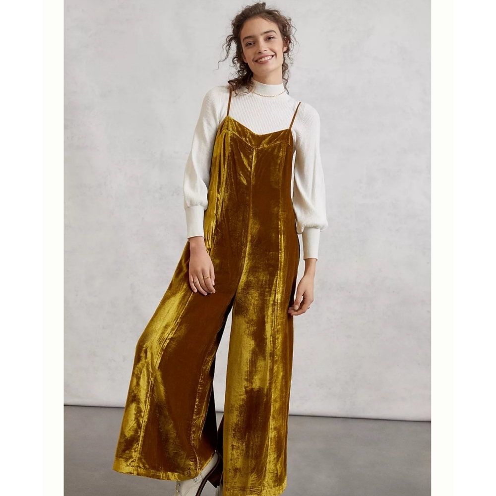 ANTROPOLOGIE-  Meave Andromeda Velvet Jumpsuit